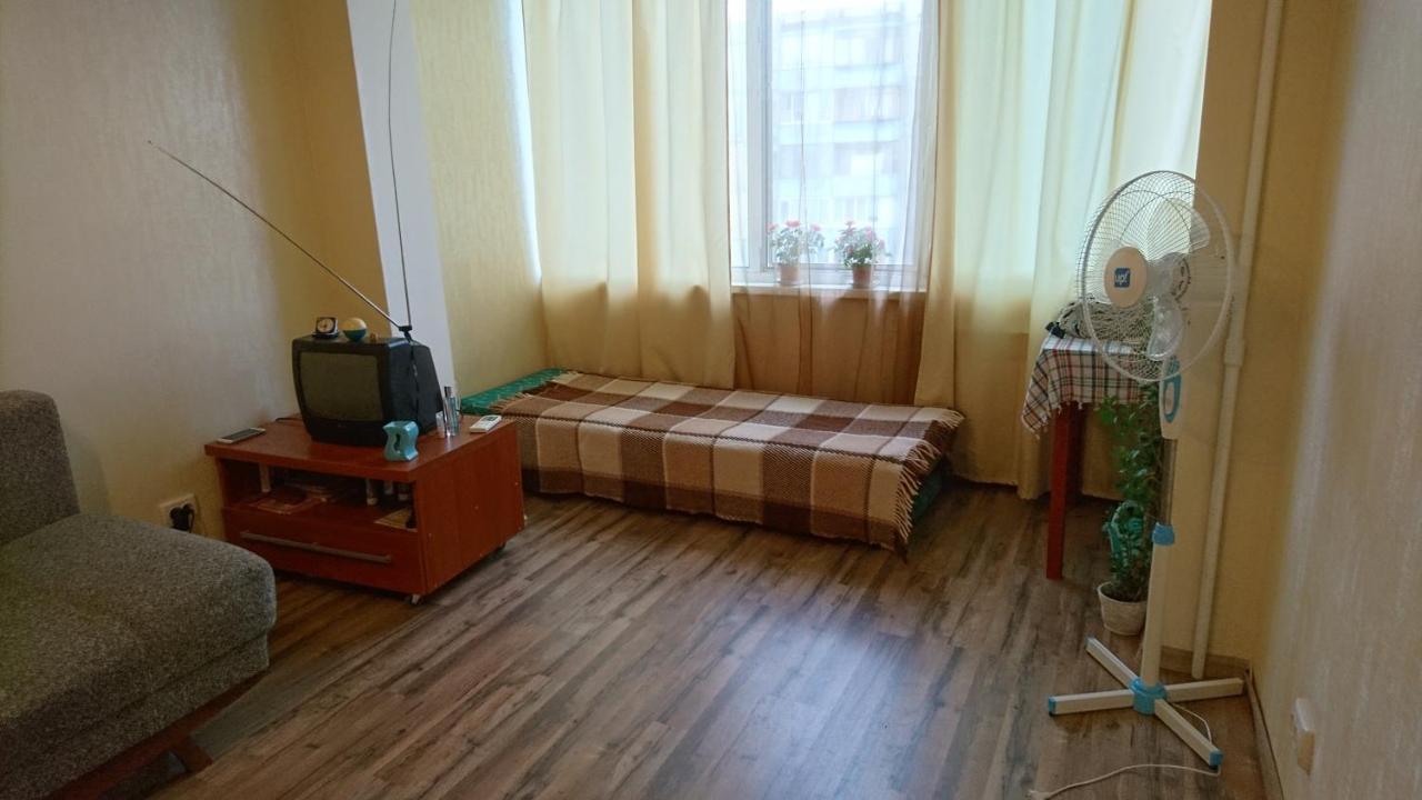 Comfortable Apartment On The River Bank Kiew Exterior foto