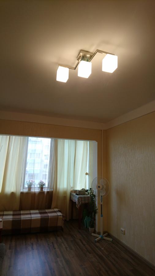 Comfortable Apartment On The River Bank Kiew Exterior foto