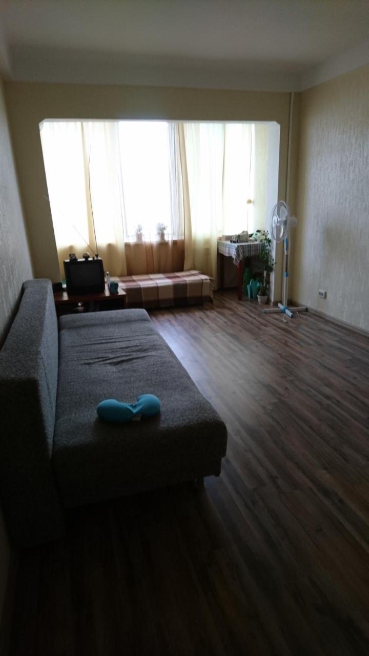 Comfortable Apartment On The River Bank Kiew Exterior foto