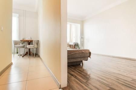 Comfortable Apartment On The River Bank Kiew Exterior foto