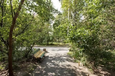 Comfortable Apartment On The River Bank Kiew Exterior foto